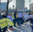 Жители Киева вышли на акцию протеста, требуя изменить условия мобилизации - DNR-News.Ru