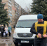 Макеевский тяжелоатлет Сергей Романчук доставил команду голосующих к избирательному участку - Единая Россия