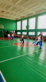 Утренняя зарядка со спортсменами отделения кикбоксинга