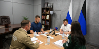 Денис Пушилин и Ярослав Зубащенко обсудили деятельность студенческих отрядов в ДНР - Глава ДНР