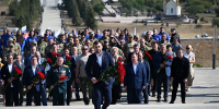 Константин Кузьмин и депутаты парламента отдали дань памяти защитникам Родины в День освобождения Донбасса - Народный Совет ДНР