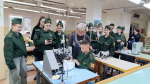 Кировские школьники побывали в стране тканей и иголок