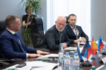 Сергей Прокопенко обсудил пути поддержки сельской молодежи на круглом столе