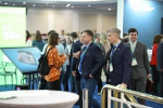 Вице-премьер Владимир Ежиков работает на полях Международного форума «Экология», который проходит в Москве