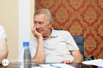В Народном Совете подняли вопрос об увеличении коэффициента для налогообложения труда мигрантов